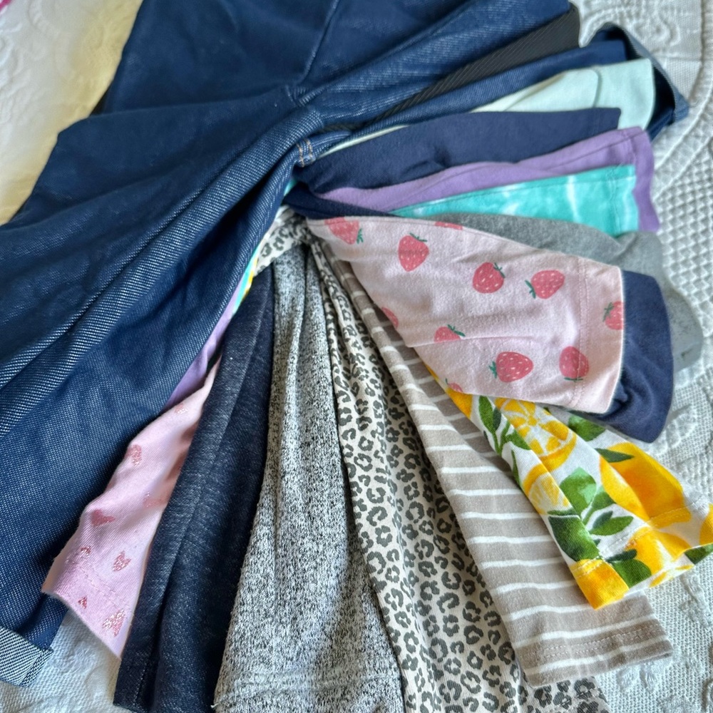 Preowned Carter, Old Navy, Zara 18-24 Month Pants Bundle